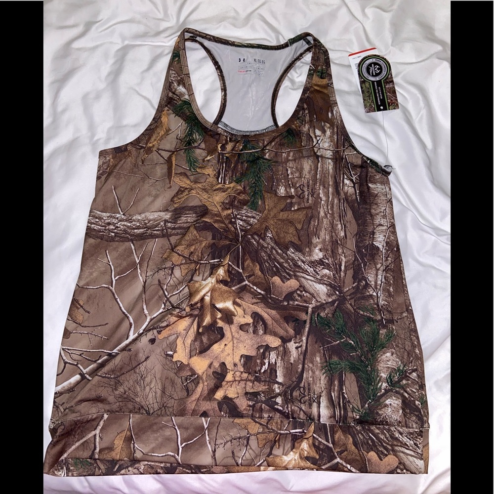 Women’s Under Armour tank top